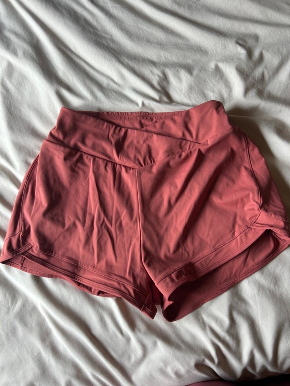 Women’s Performance Shorts in Dusty Rose